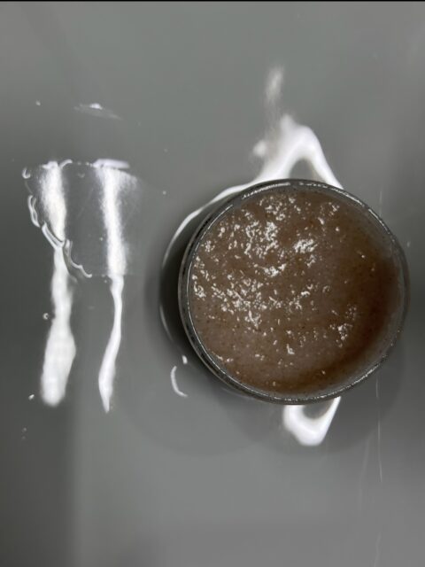 HAIR SCRUB x AURA THE BRAND 

200 ml
1300 lekë